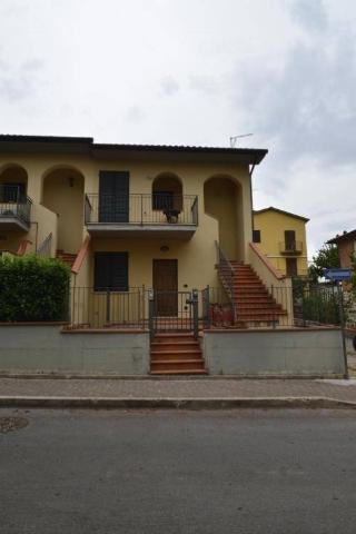 2-room flat in Piazza Primo Maggio, Sinalunga - Photo 1