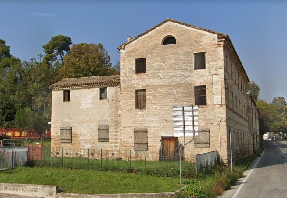 Casale in vendita a Ancona