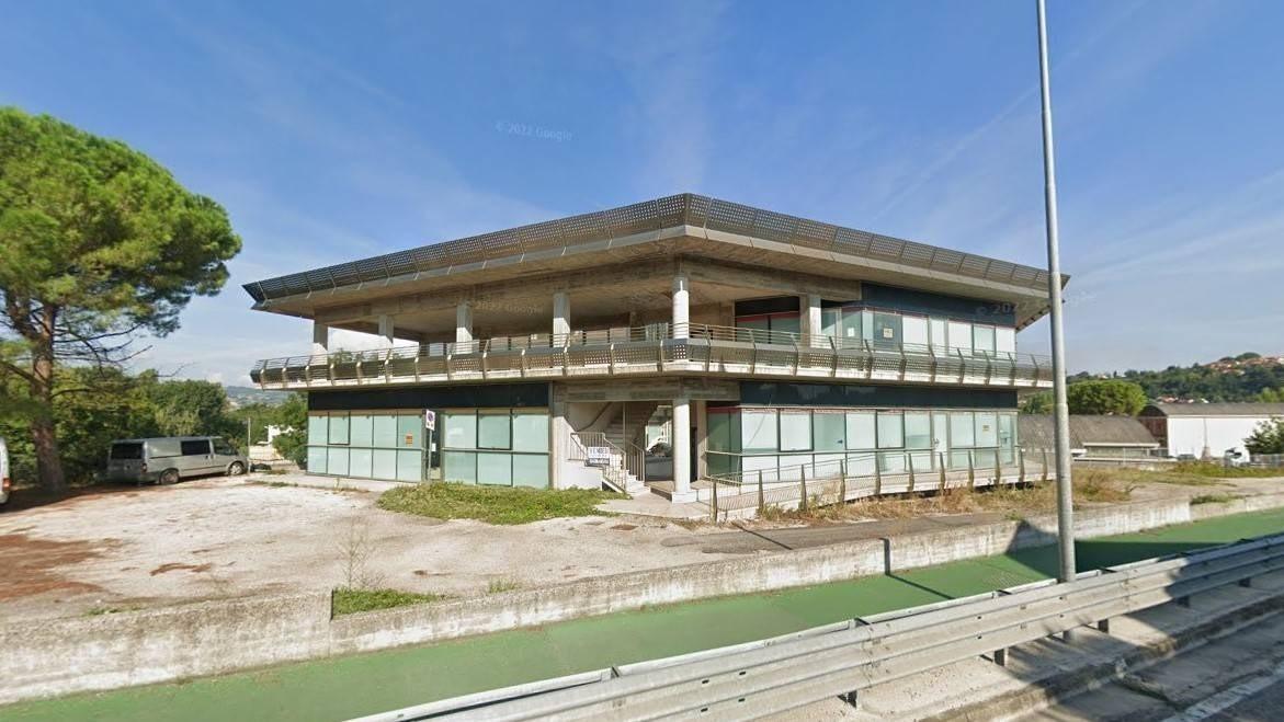 Ufficio in Via Nazionale, Vallefoglia, {3} - Foto 2