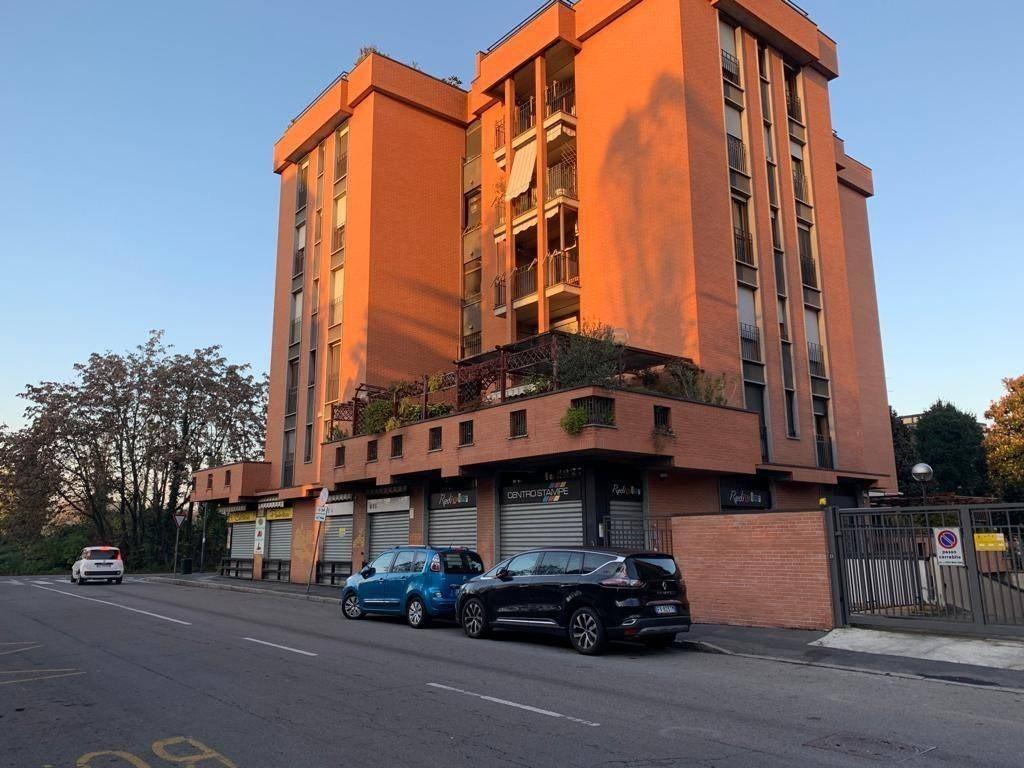 Negozio in Via Cusago 47, Milano, {3} - Foto 2