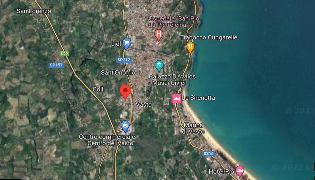 Magazzino in Via Camillo d'Onofrio 8, Vasto, {3} - Foto 2