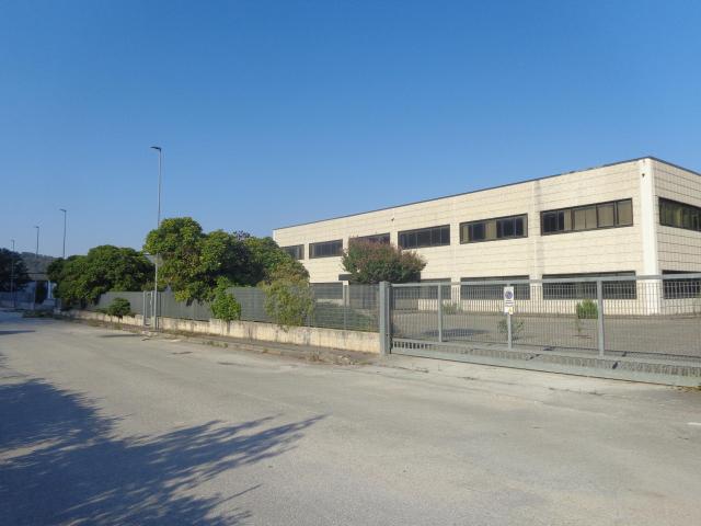 Industrial shed in {3}, Via dell'Industria 2 - Photo 1