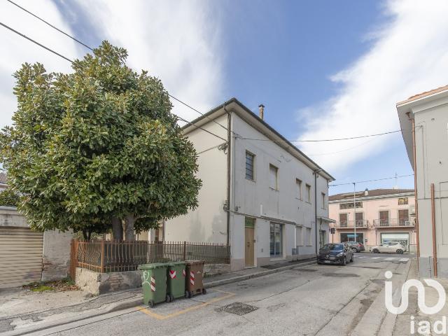 Casa indipendente in Via Ariosto 5, Civitanova Marche - Foto 1