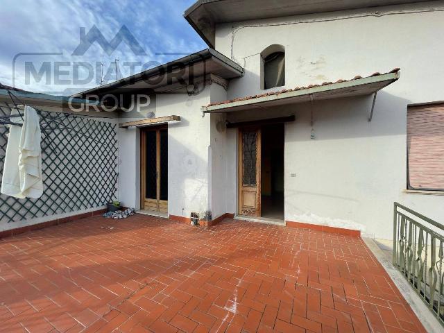 4-room flat in Strada Provinciale Ponte di Campia Barga, Barga - Photo 1