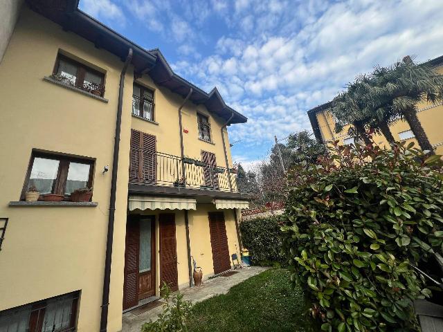 Villa in Via Fiammenghini 34, Cantù - Foto 1