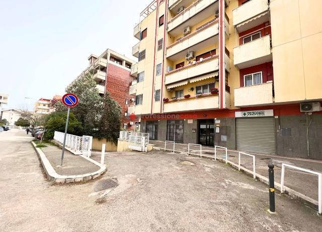 Garage or car box in Via Padre Ardelio della Bella ., Foggia - Photo 1