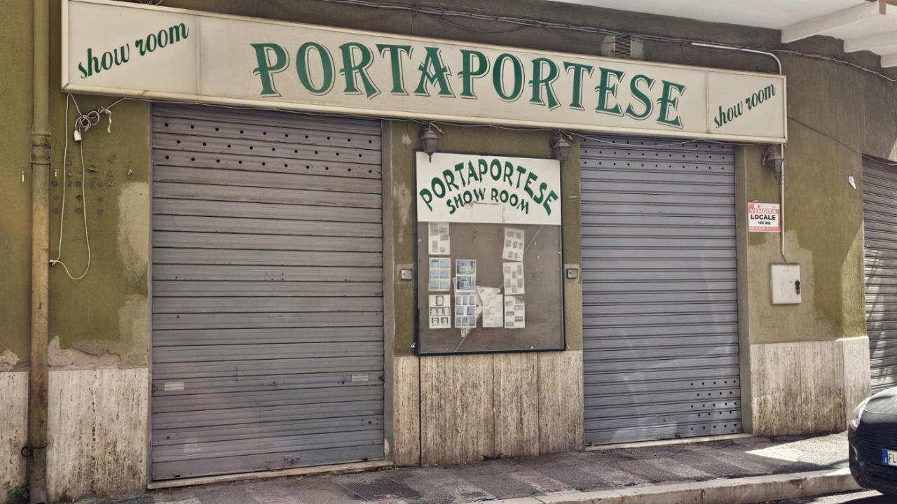 Negozio in Via XXV Aprile 34, Foggia, {3} - Foto 1