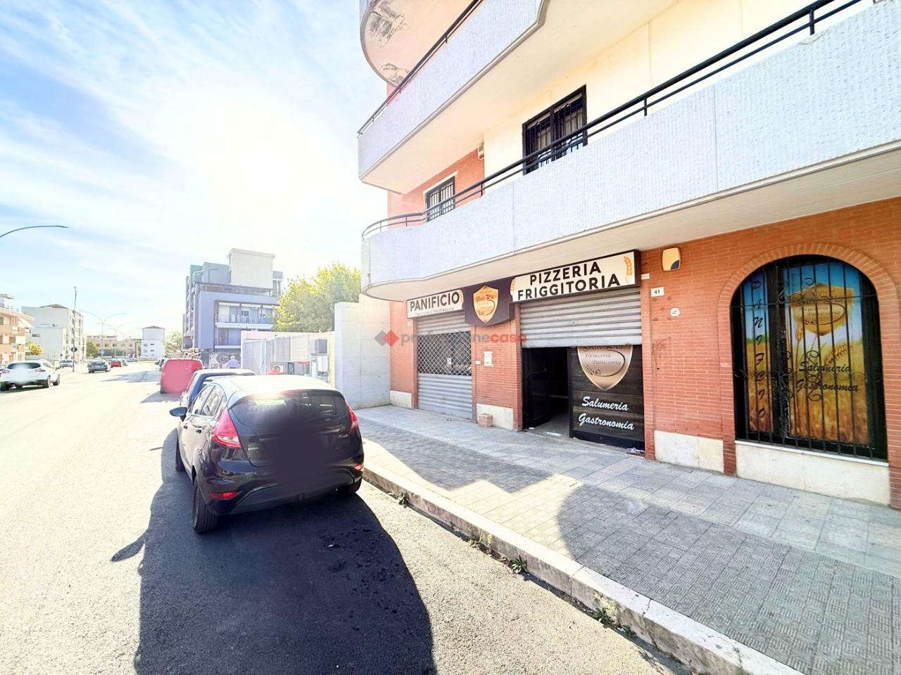 Negozio in Via Giuseppe La Torre 45, Foggia, {3} - Foto 1