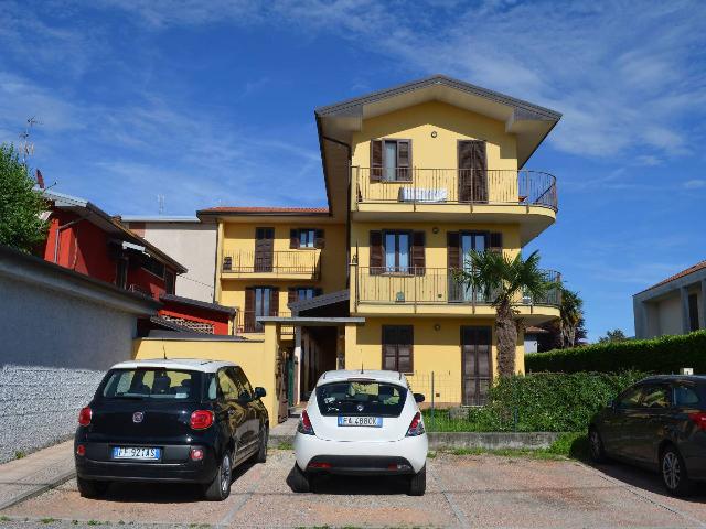 3-room flat in Via Don Carlo Gnocchi, Varallo Pombia - Photo 1