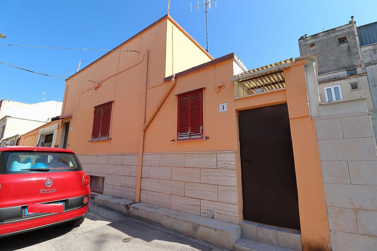 Casa indipendente in vendita a Bari