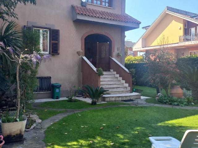 Villa in {3}, Via del Divino Amore 129 - Foto 1