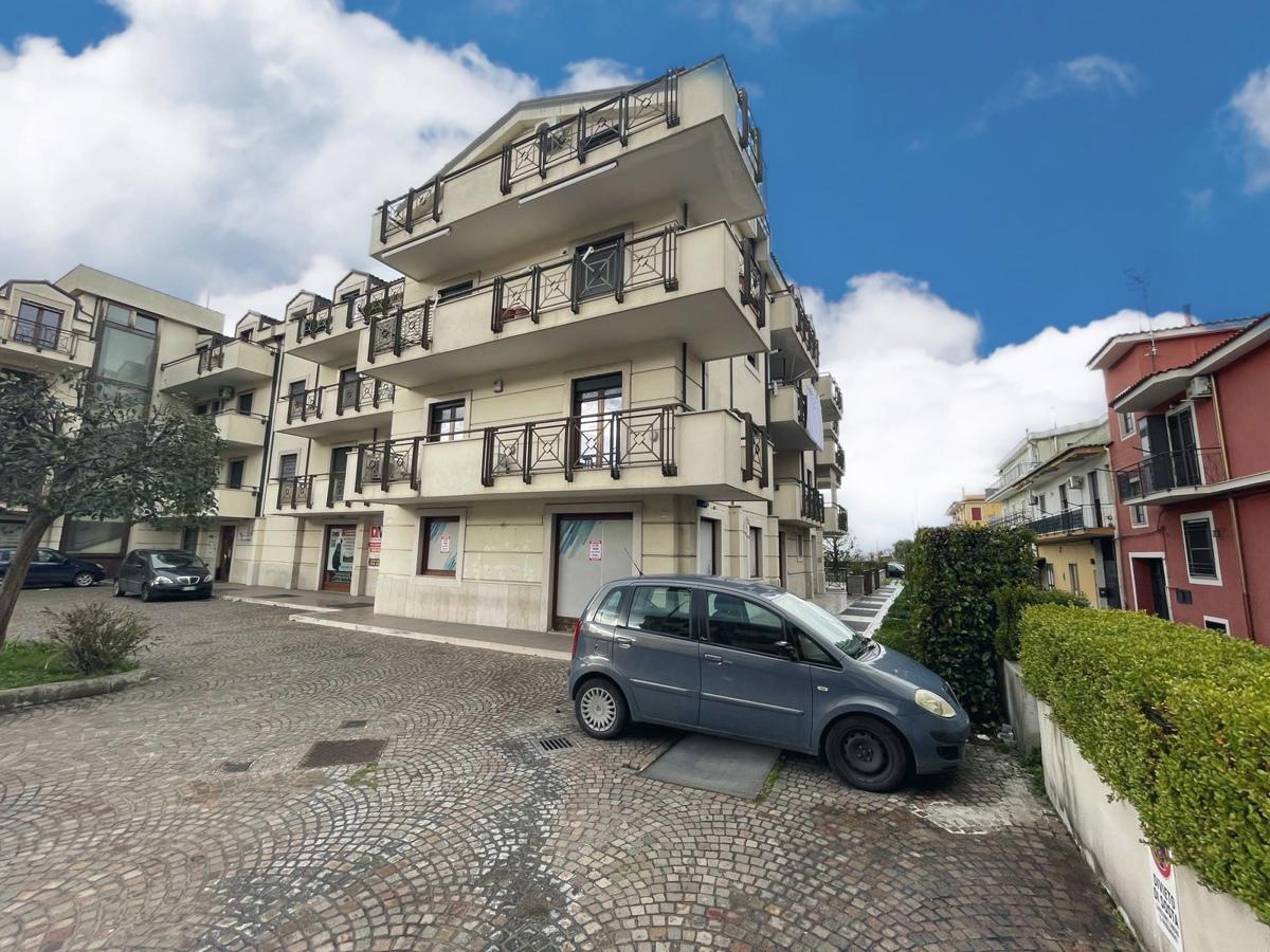 Negozio in Via dei Goti 294, Angri - Foto 1