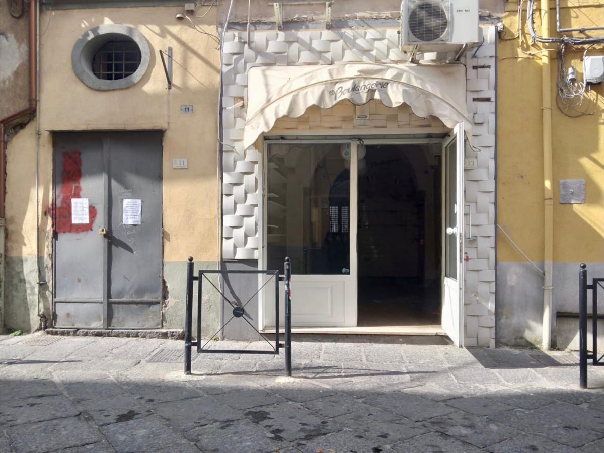 Negozio in Via Amendola 23, Angri - Foto 1