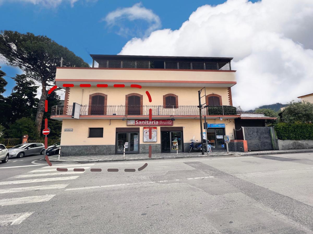 Negozio in Via Madonna delle Grazie , Angri - Foto 1