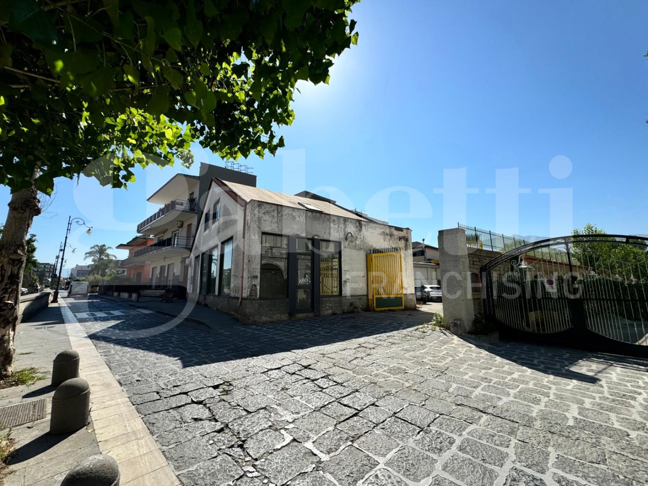 Palazzina commerciale in Via Zara 149, Scafati, {3} - Foto 1