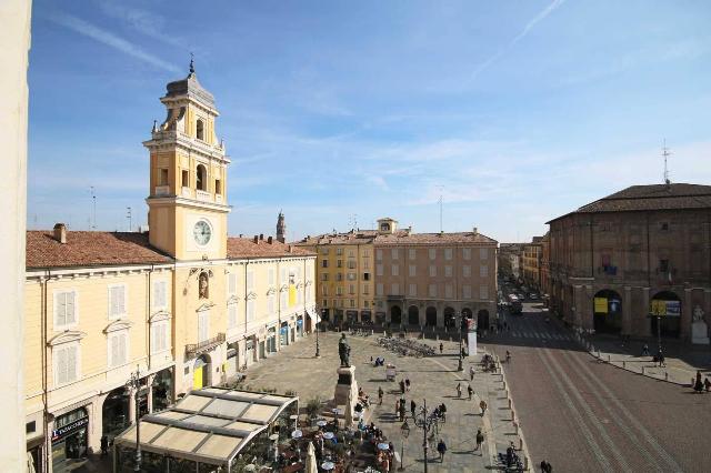 Quadrilocale in {3}, Piazza Giuseppe Garibaldi - Foto 1