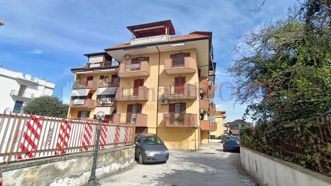 Appartamento in vendita a Giugliano In Campania