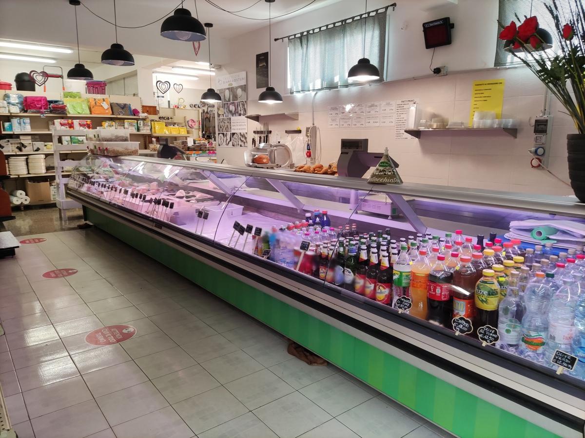 Esercizio commerciale in Sp 19, Ostuni - Foto 1