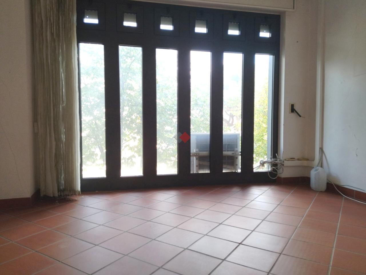 Ufficio in Viale Matteotti 65, Grottaglie, {3} - Foto 1