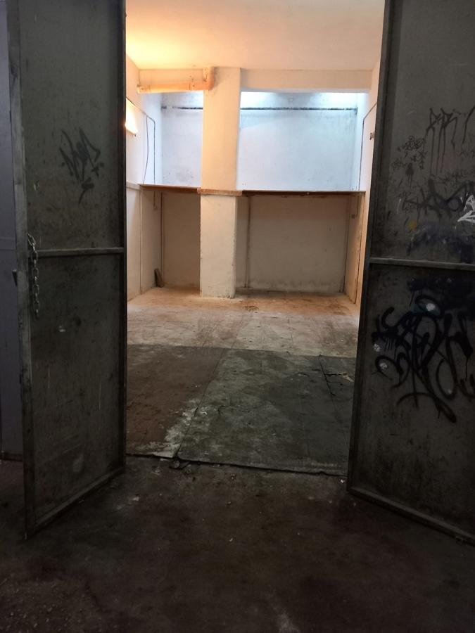 Box in vendita a Napoli