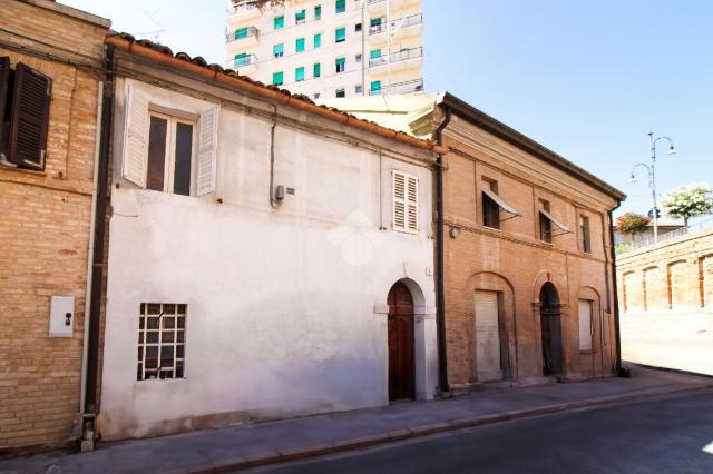 Casa indipendente in Via Porta Romana 4, Sant'Elpidio a Mare - Foto 1