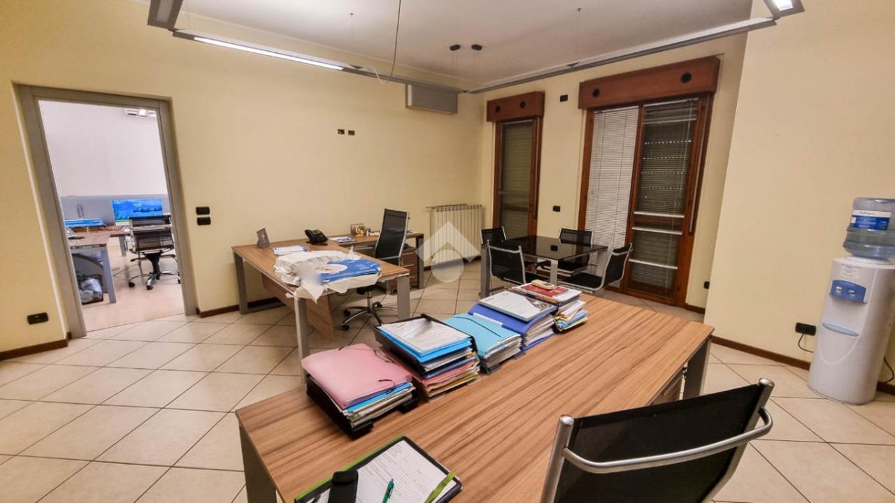Ufficio in Via Cartiglio, Brivio, {3} - Foto 1