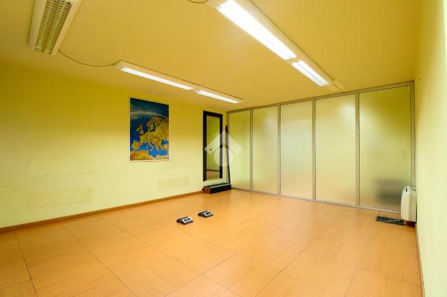 Office in {3}, Viale Giuseppe Verdi 97 - Photo 1