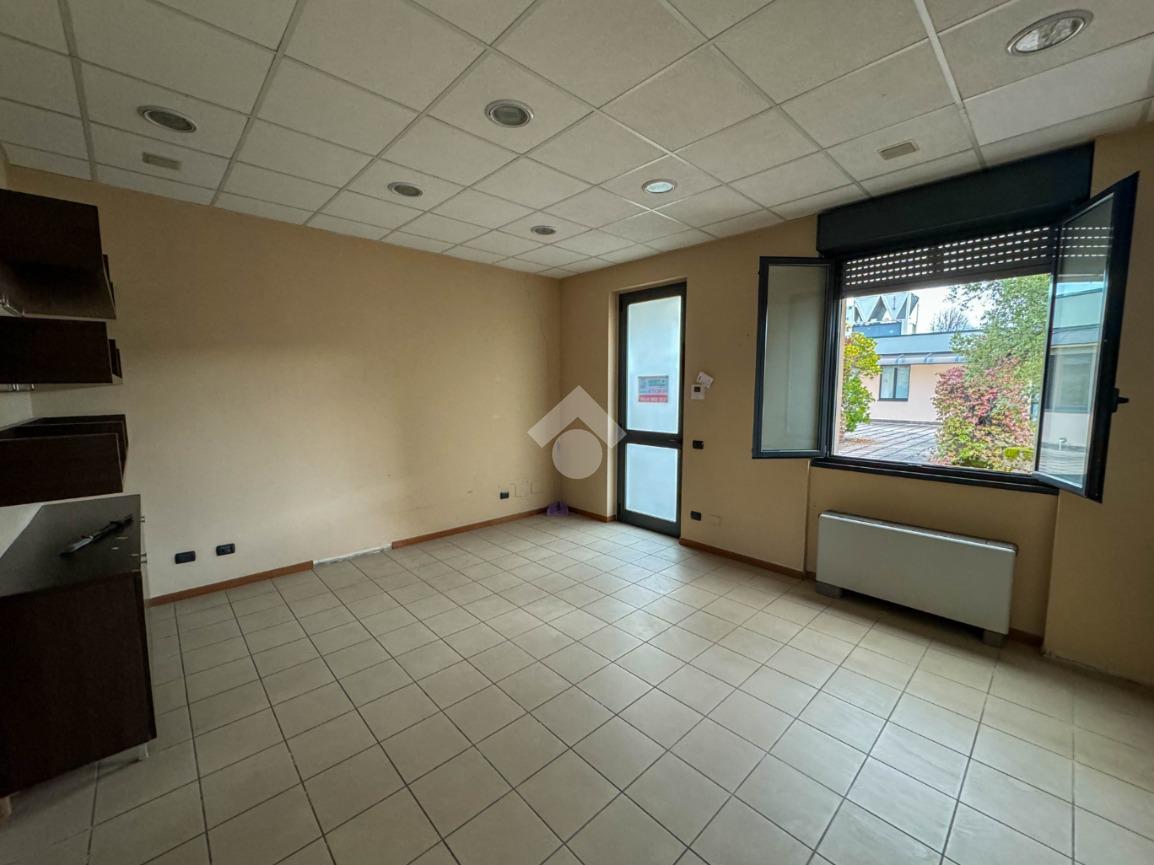 Ufficio in Via M. Greppi 34, Robbiate, {3} - Foto 2