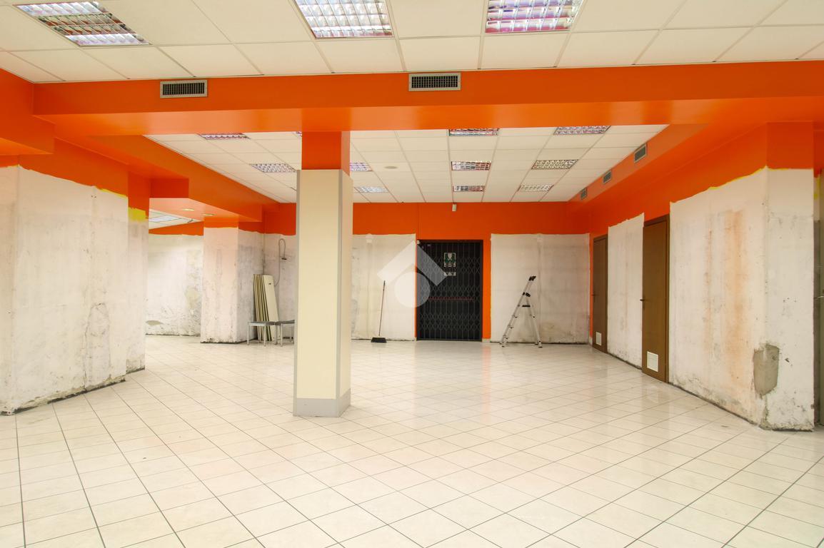 Negozio in Viale Piave 31, Rogeno, {3} - Foto 2