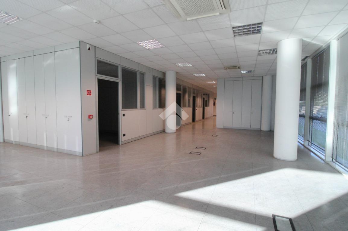 Ufficio in Via Galileo Galilei 7, Peschiera Borromeo, {3} - Foto 2
