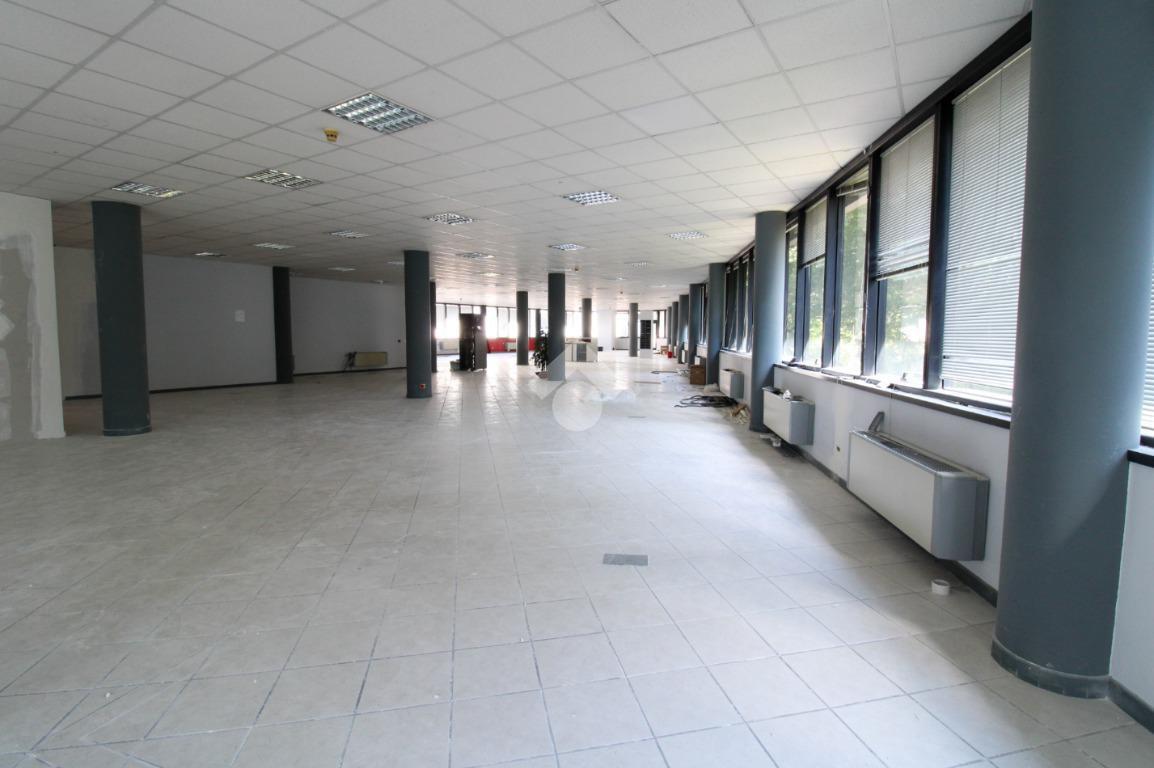 Ufficio in Viale I Maggio 4, Peschiera Borromeo, {3} - Foto 2