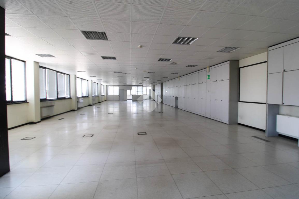 Ufficio in Via Fratelli Bandiera 27, Peschiera Borromeo, {3} - Foto 1