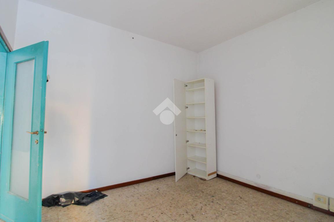Ufficio in Via Trento 92, Cologno Monzese, {3} - Foto 2
