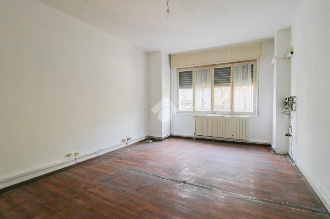 Ufficio in Via Trento 92, Cologno Monzese, {3} - Foto 2