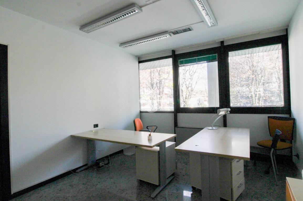 Ufficio in Viale Emilia 83, Cologno Monzese, {3} - Foto 1