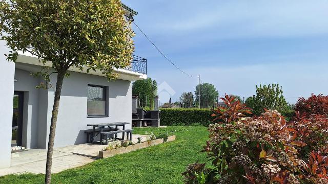 Detached house in Via Guarno 21, Bagnacavallo - Photo 1