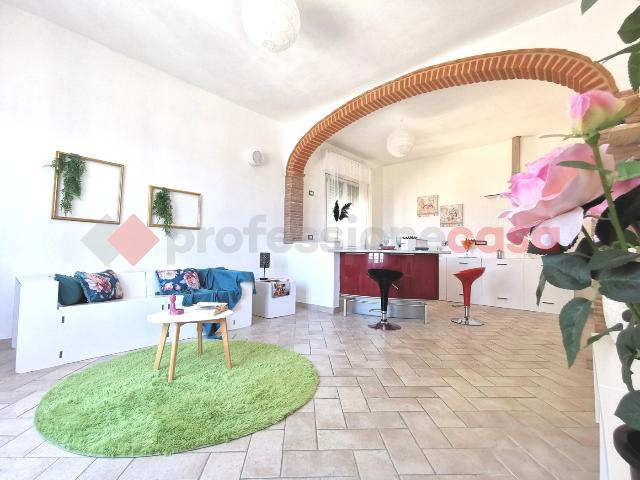 3-room flat in Via Aurelia Nord 102, Bibbona - Photo 1