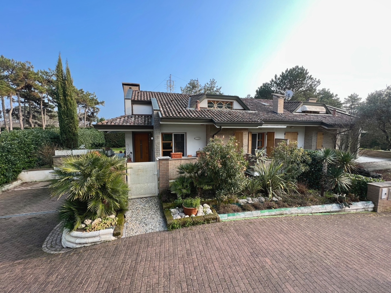 Villa bifamiliare in vendita a Lignano Sabbiadoro