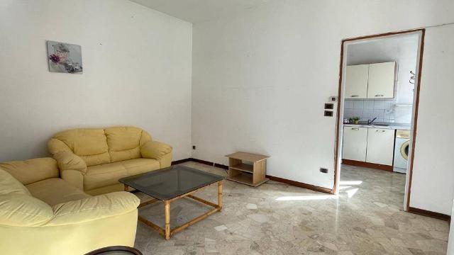 2-room flat in {3}, - Photo 1