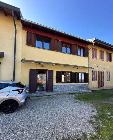 Villa in Via Strera, Oleggio - Foto 1