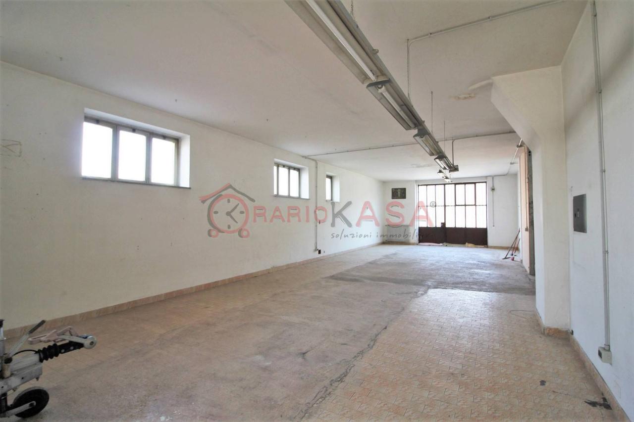 Magazzino in Via Monte Ortigara, Cornedo Vicentino, {3} - Foto 1