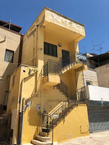 Casa indipendente in Via Normanni 56, Sannicandro di Bari - Foto 1