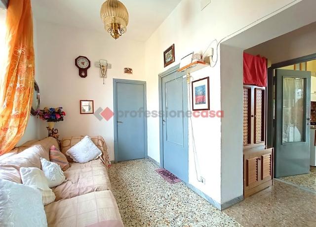 3-room flat in Via dei Gelsi 18, Aprilia - Photo 1