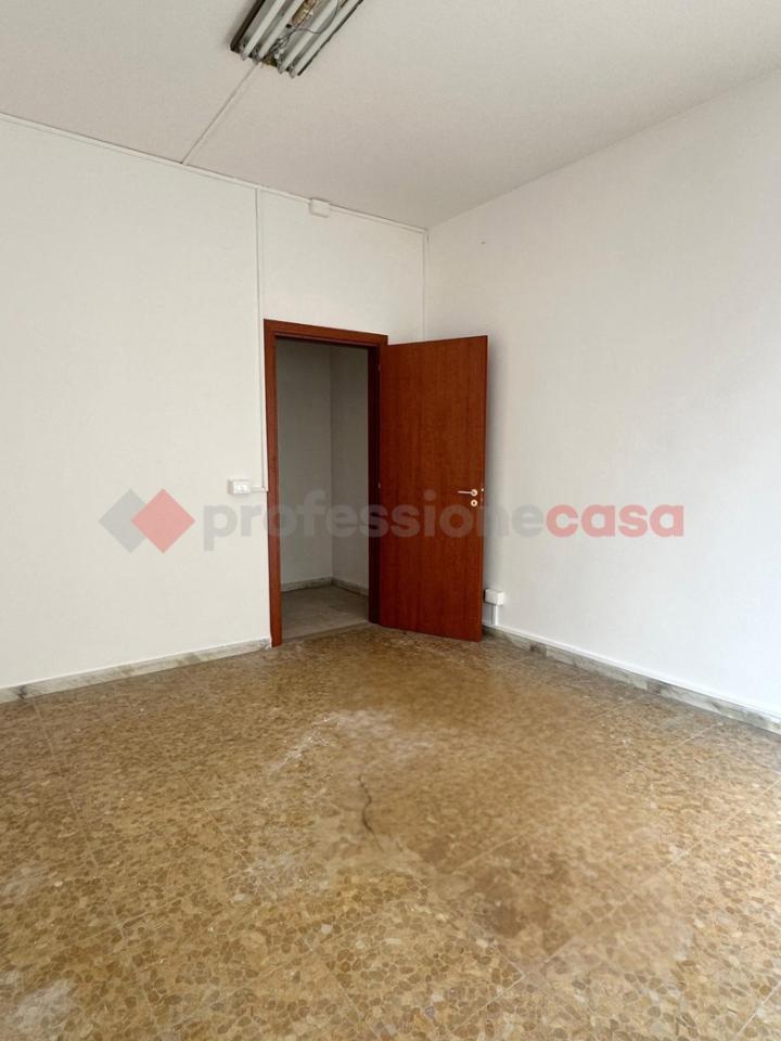 Ufficio in , Livorno, {3} - Foto 1