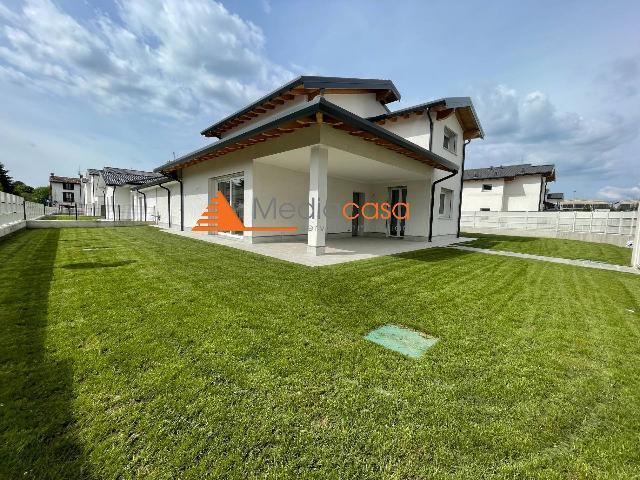 Villa in Via Vittorio Veneto 63, Cassano d'Adda - Foto 1