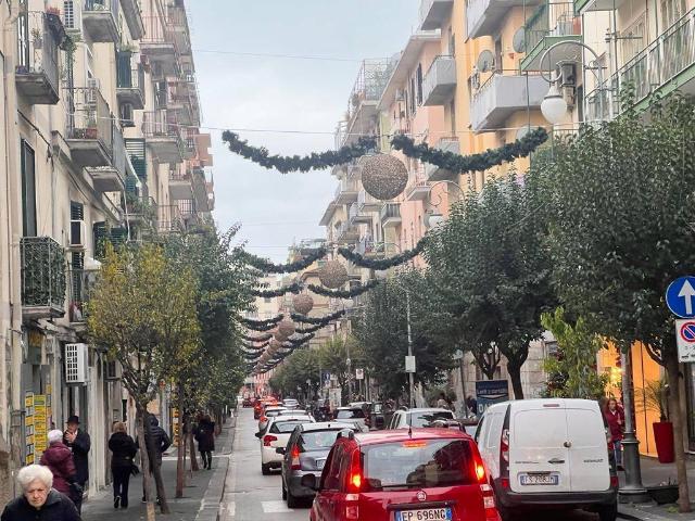 Geschäft in Via del Carmine, Salerno - Foto 1