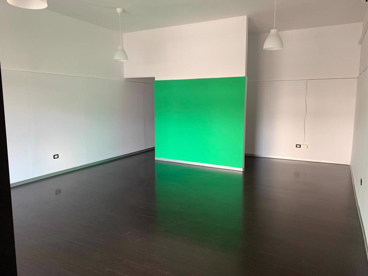 Negozio in Via Capruzzi 272, Bari - Foto 1