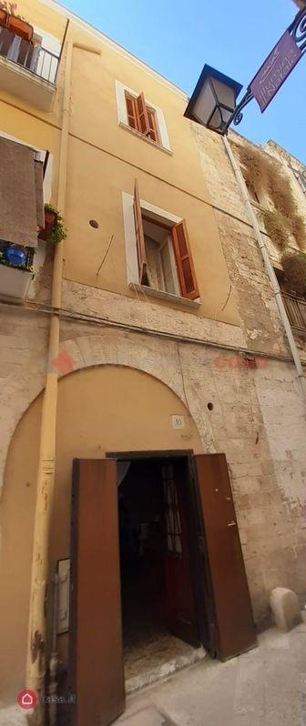 Palazzo in vendita a Bari