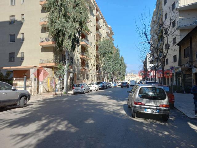 Office in {3}, Viale Antonio Salandra 10 - Photo 1