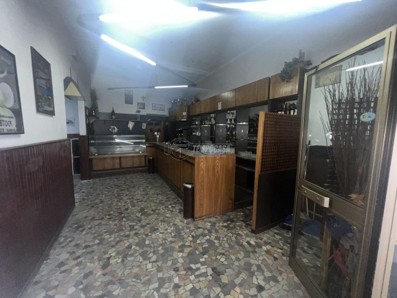 Negozio in Via della Gronda, Viareggio, {3} - Foto 1